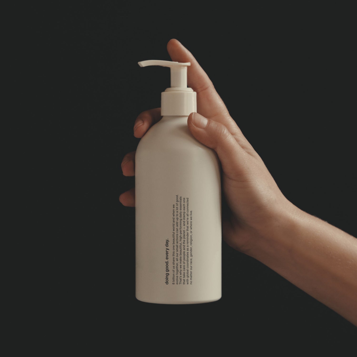 Model image of Evolvetogether Monaco Nutrient Rich Body Cleanser