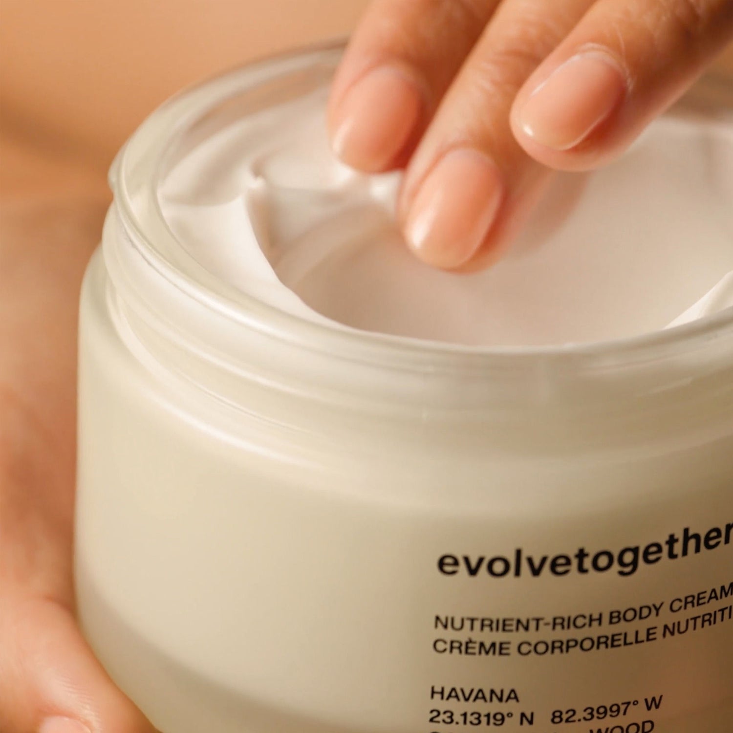 Model image of Evolvetogether Havana Nutrient Rich Body Cream