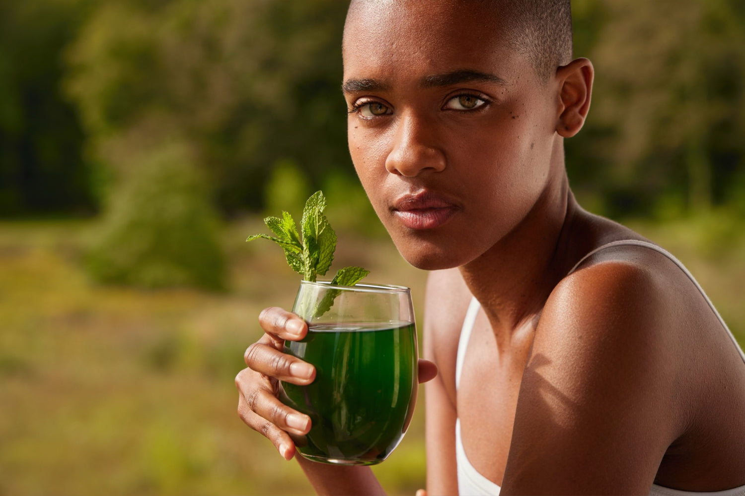 Model image of HigherDose Detox Drops