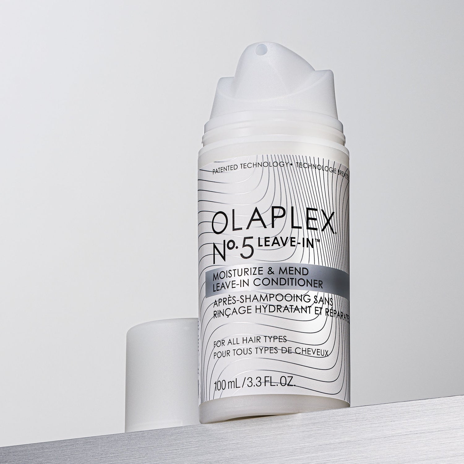 Image of an open Olaplex No.5L Moisturize & Mend Leave-In Conditioner