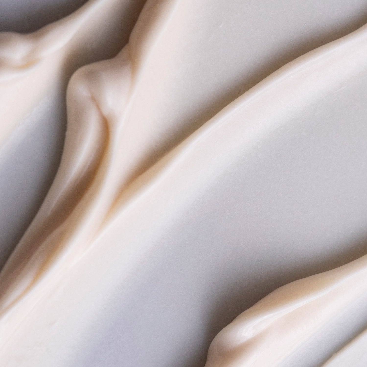 Swatch image of Retrouvé Dermal Defense Hand Cream