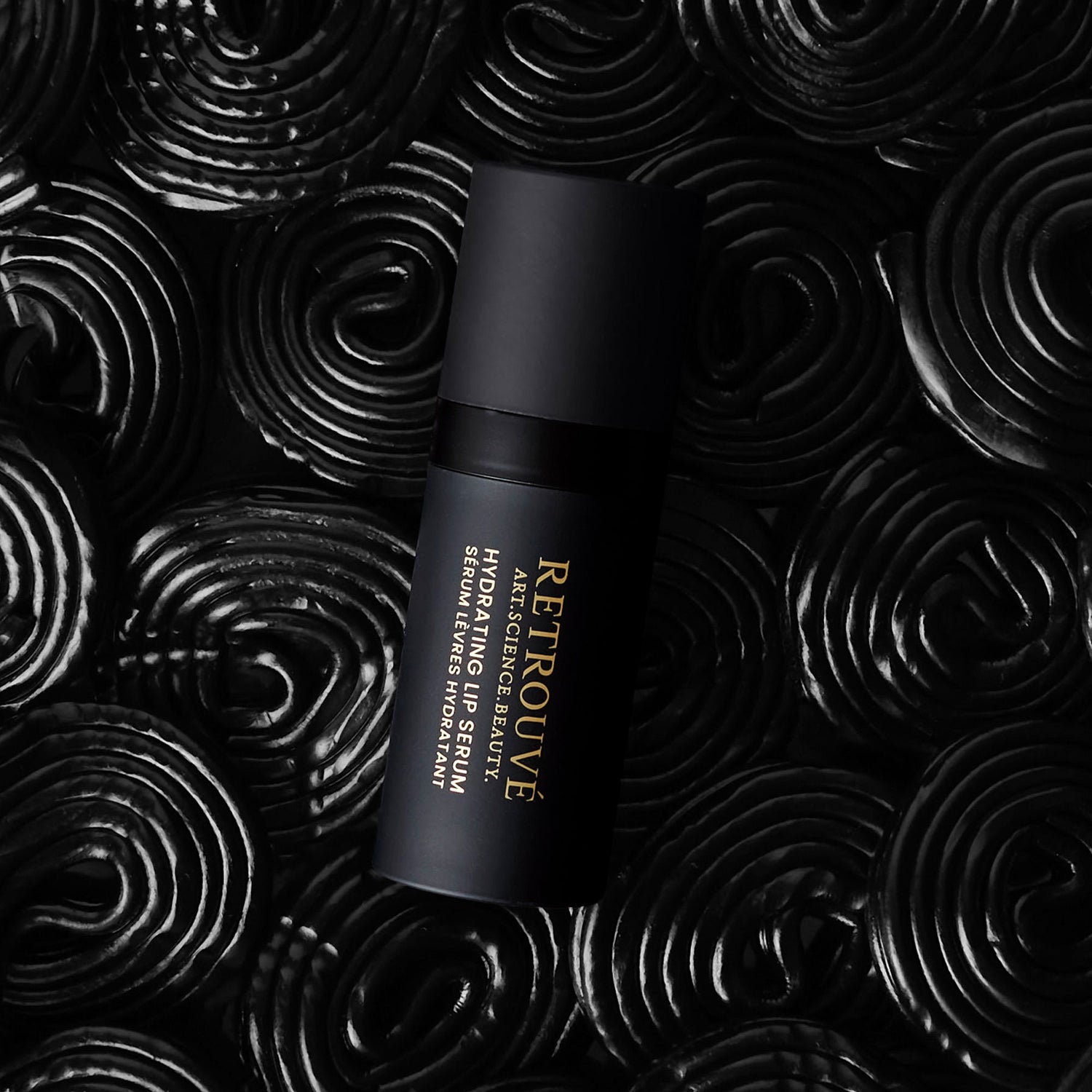 Lifestyle image of Retrouvé Hydrating Lip Serum