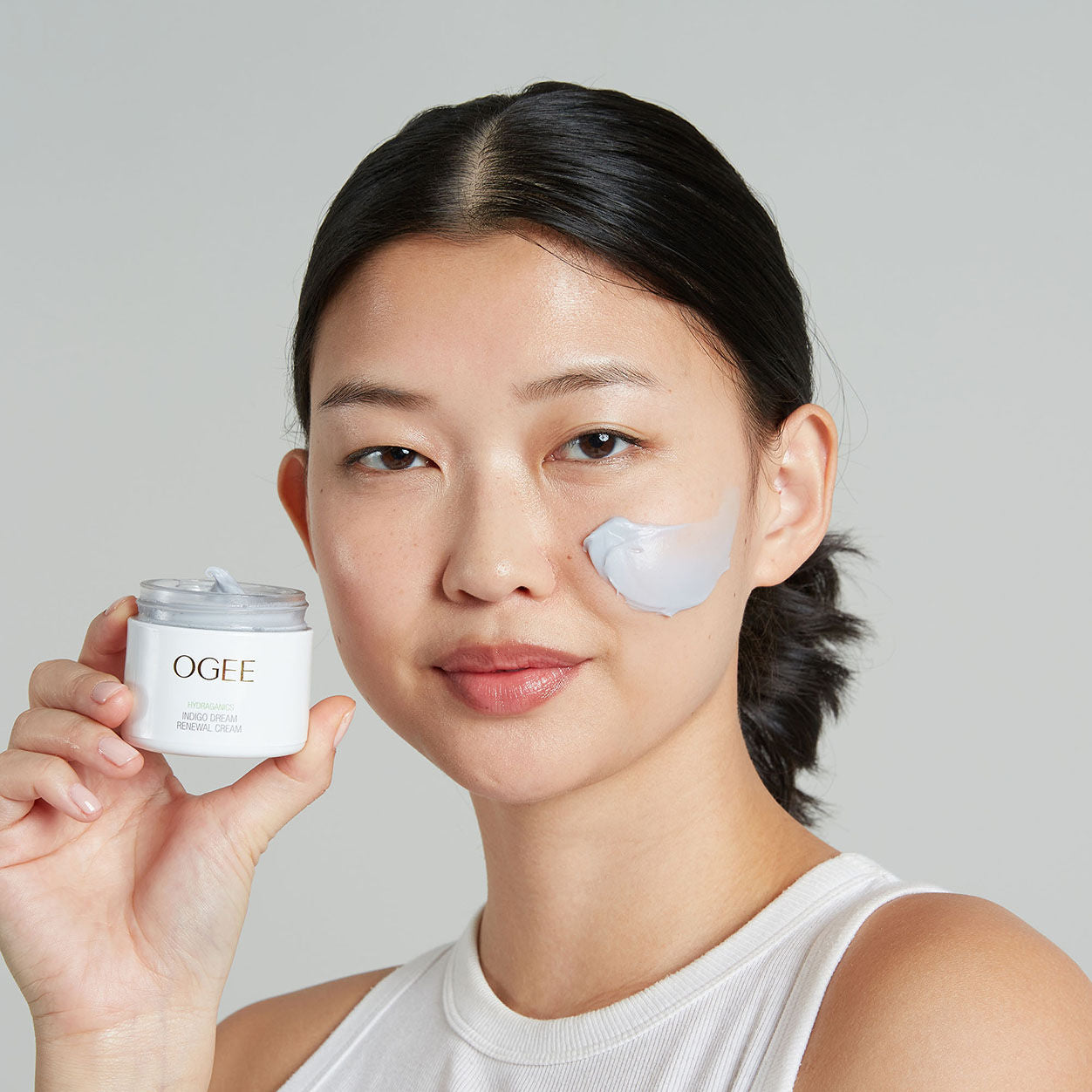 Model image of Ogee Indigo Dream Renewal Cream