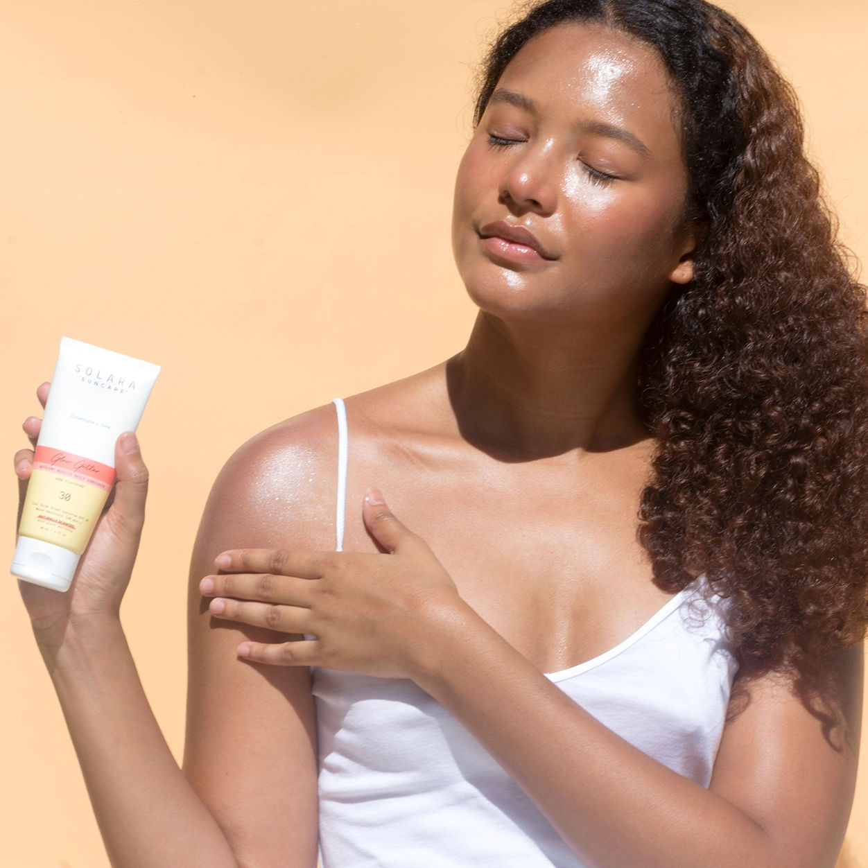 Model image of Solara Suncare Glow Getter SPF 30