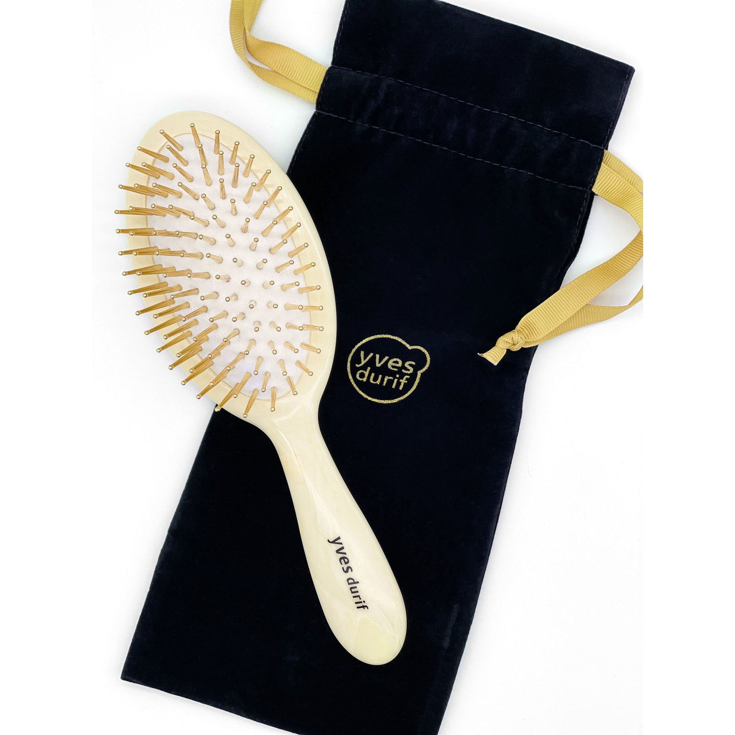 Lifestyle image of Yves Durif The Yves Durif Brush D'Or
