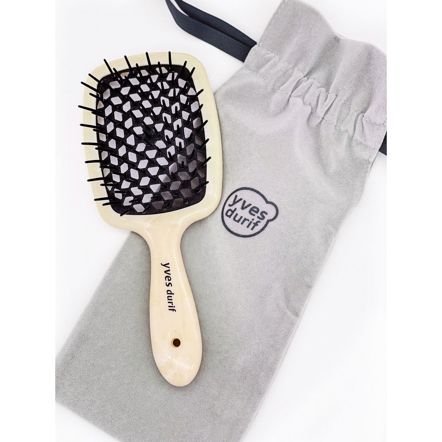 Lifestyle image of Yves Durif The Yves Durif Vented Brush