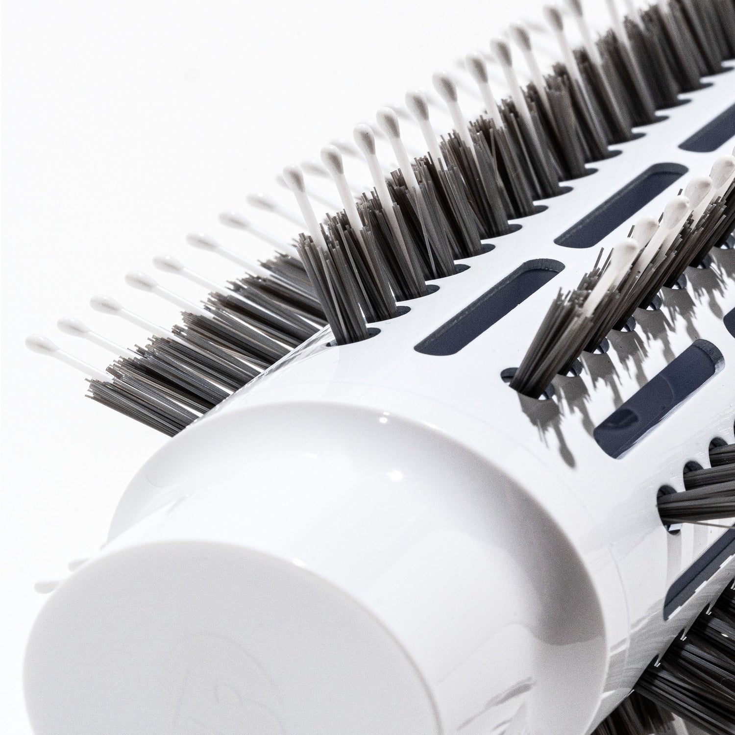 Side image of T3 Airebrush Round 2.5” Brush