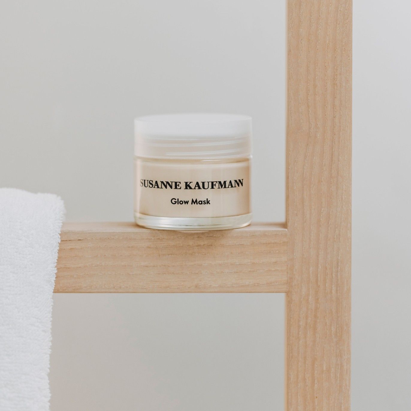 Lifestyle image of Susanne Kaufmann Glow Mask