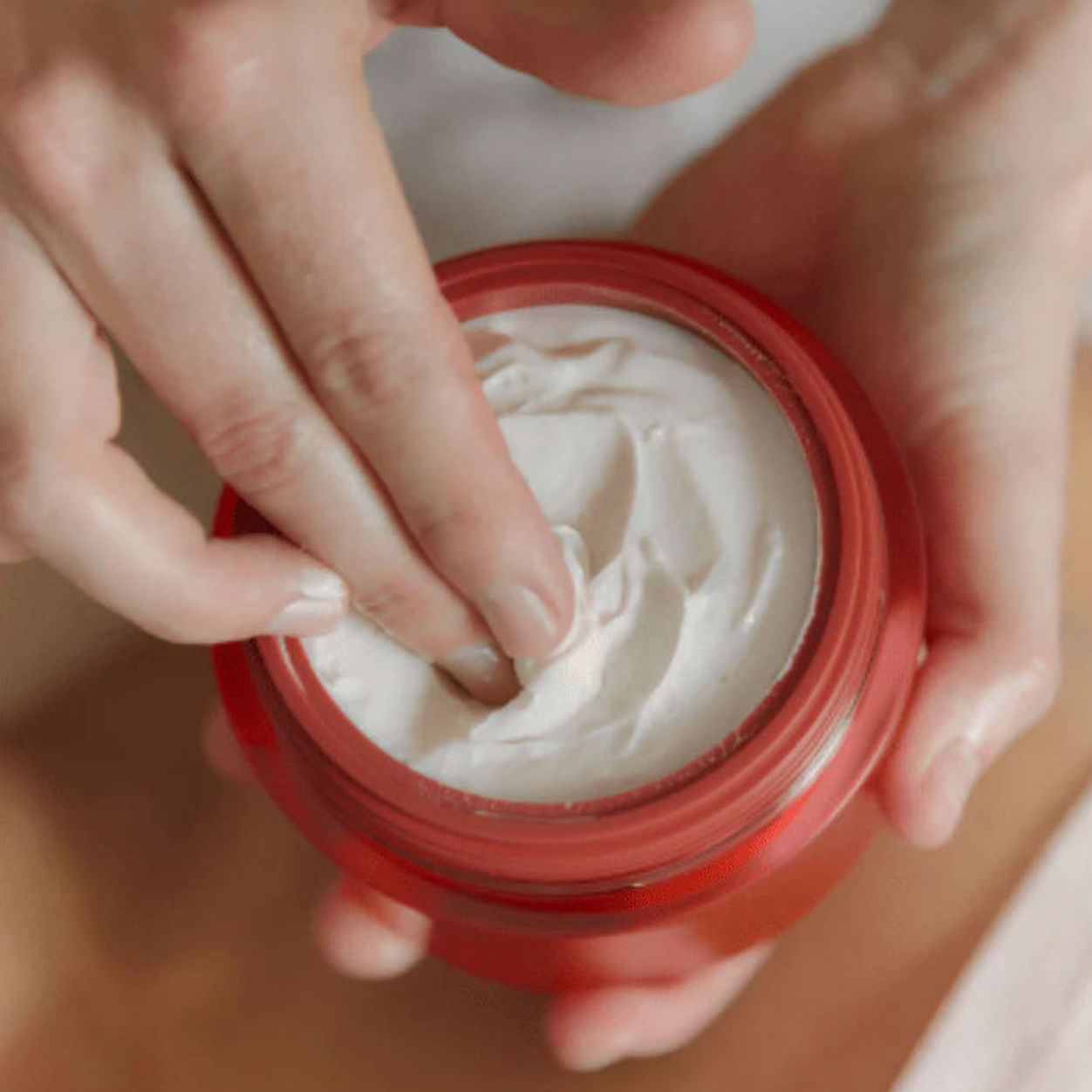 Lifestyle image of Tronque Firming Body Butter
