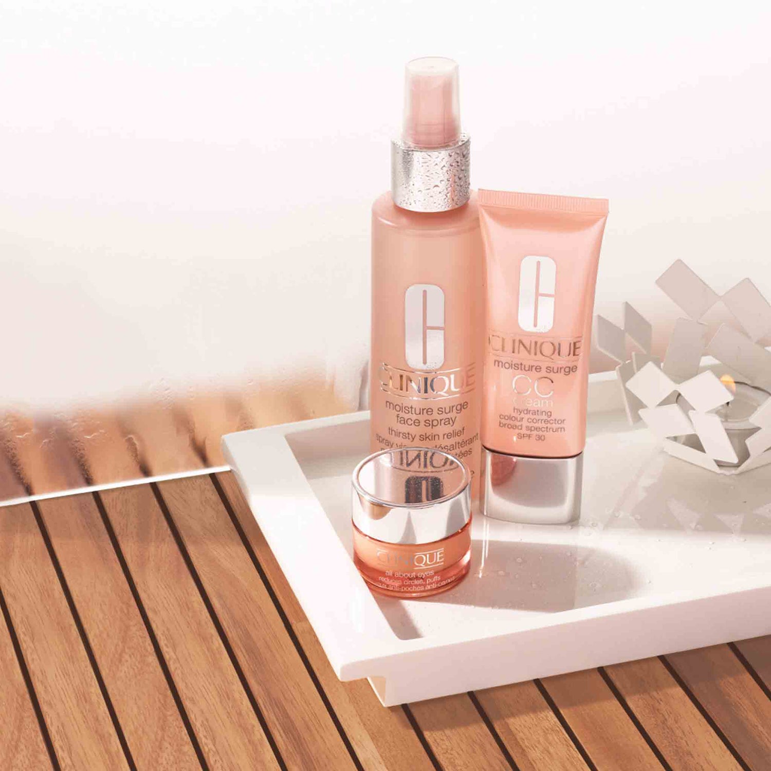 Lifestyle image of Clinique Moisture Surge CC Cream Hydrating Colour Corrector Broad Spectrum SPF 30 variant: Very Light