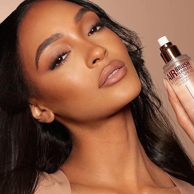 Model image of Charlotte Tilbury Airbrush Flawless Setting Spray variant: 6.7 fl oz