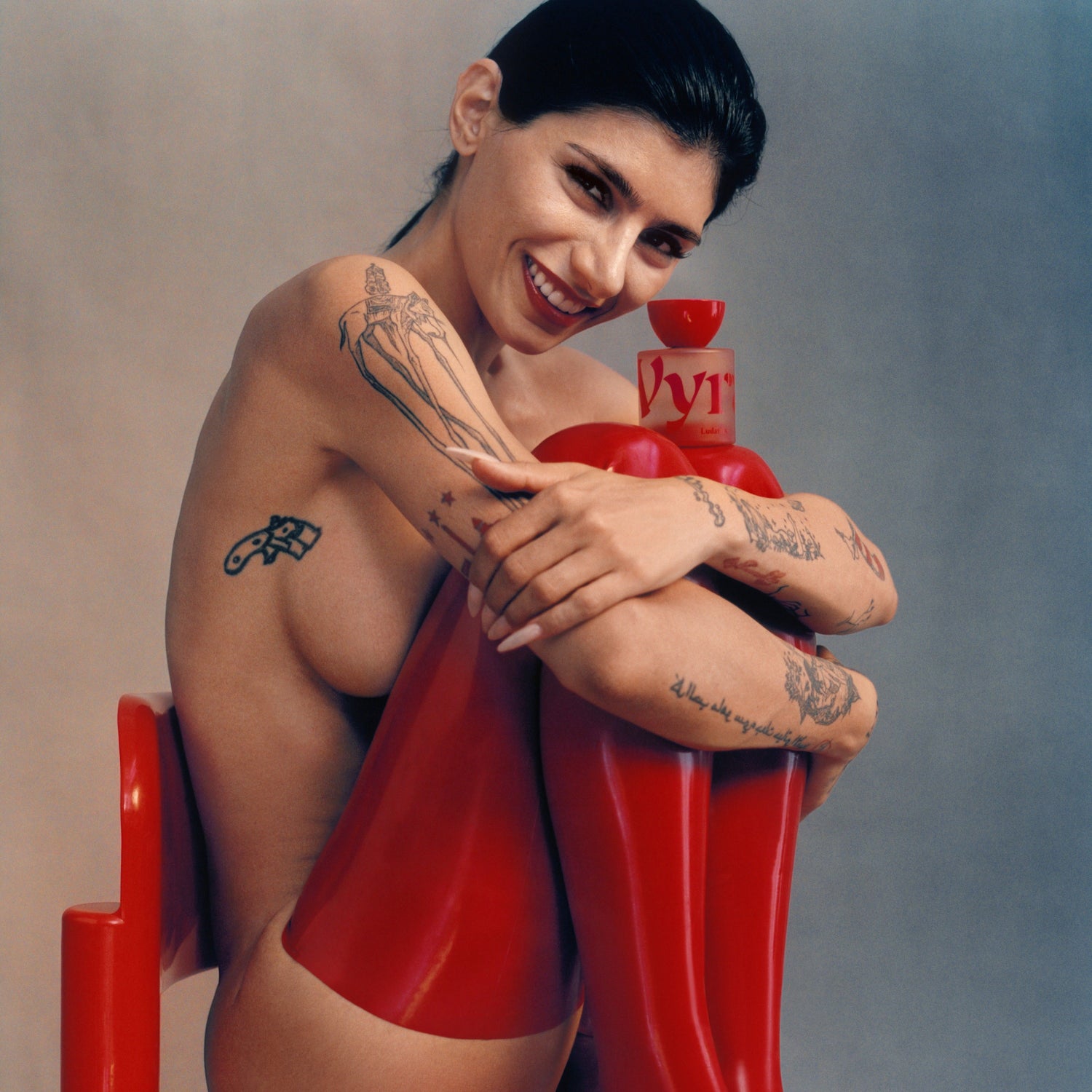 Model image of Vyrao Ludatrix Eau de Parfum variant: 1.69 fl oz