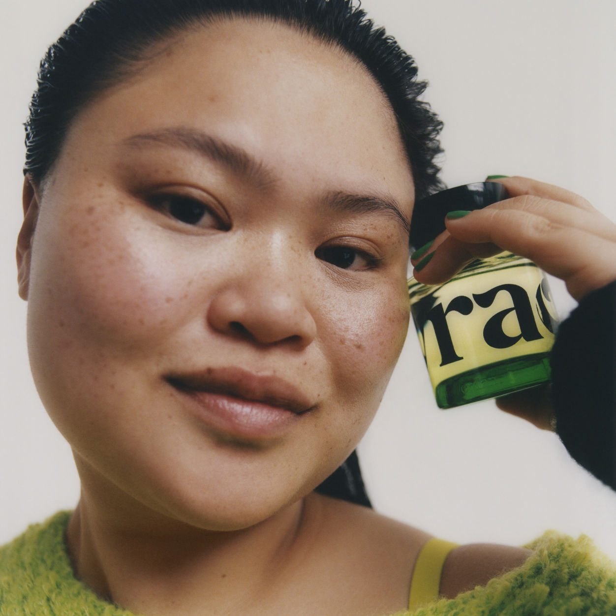 Model image of Vyrao I am Verdant Eau de Parfum variant: 1.69 fl oz