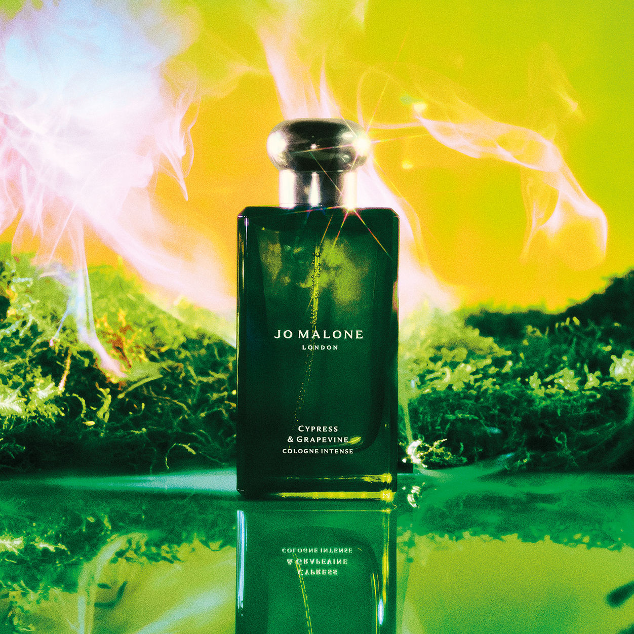 Lifestyle image of Jo Malone London Cypress and Grapevine Cologne Intense variant: 3.4 fl oz