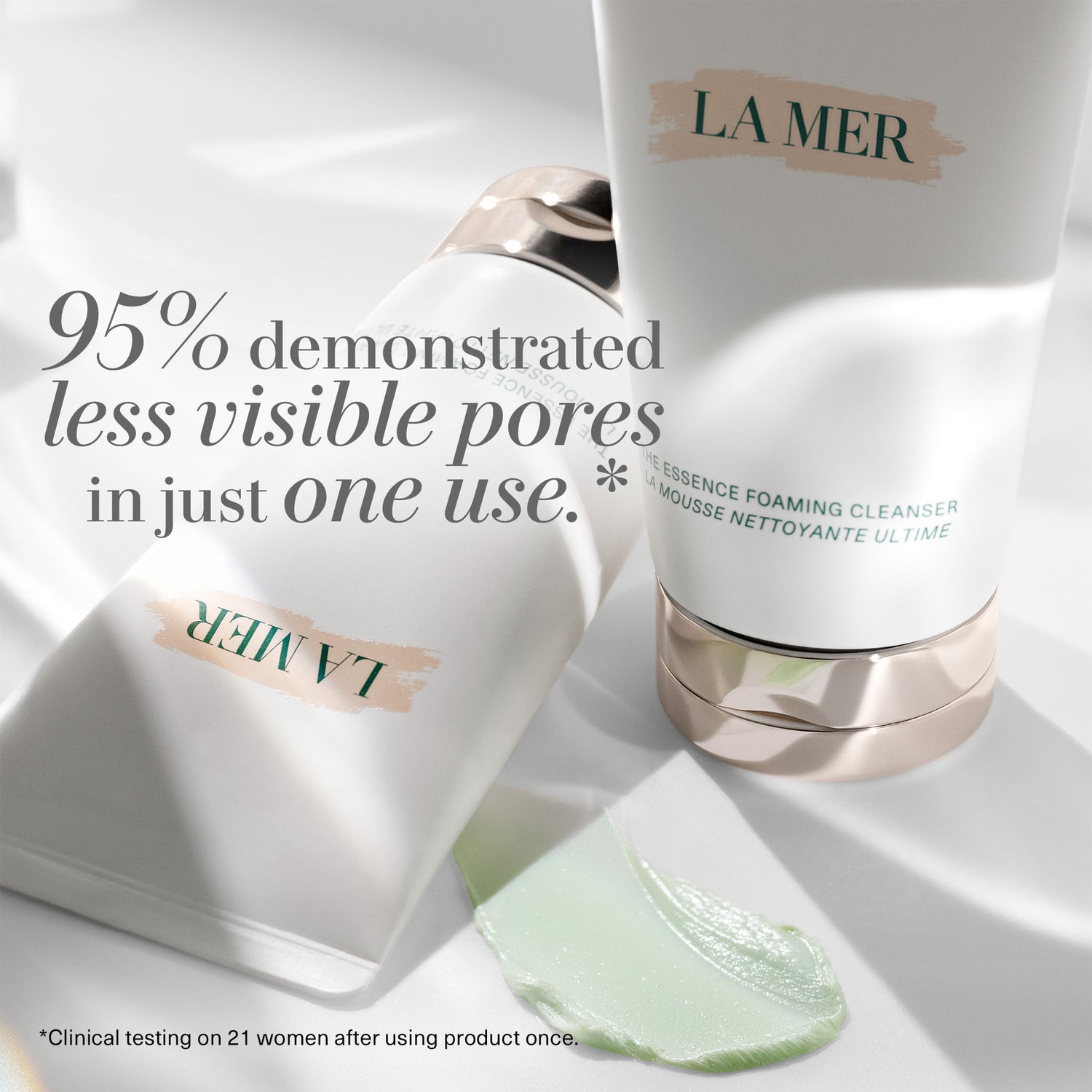 Image of a closed La Mer The Essence Foaming Cleanser variant: 1 oz