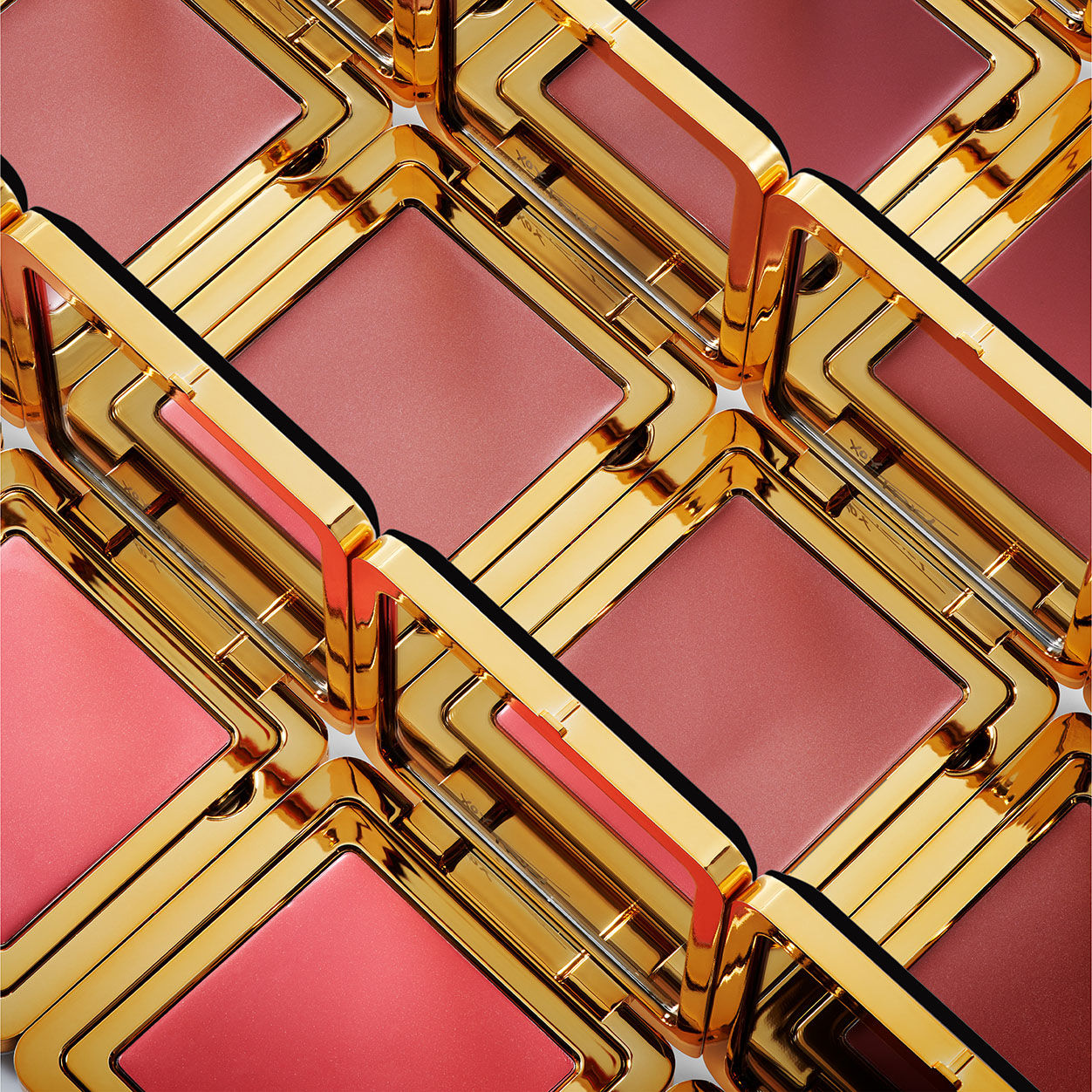 Lifestyle image of Trish McEvoy Gorgeous Cream Blush variant: So Sultry