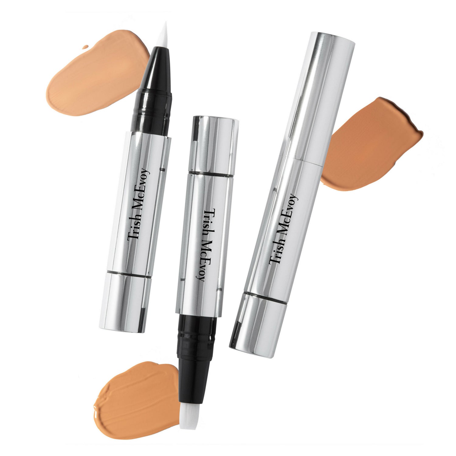 Lifestyle image of Trish McEvoy Correct and Brighten Shadow Eraser variant: 2