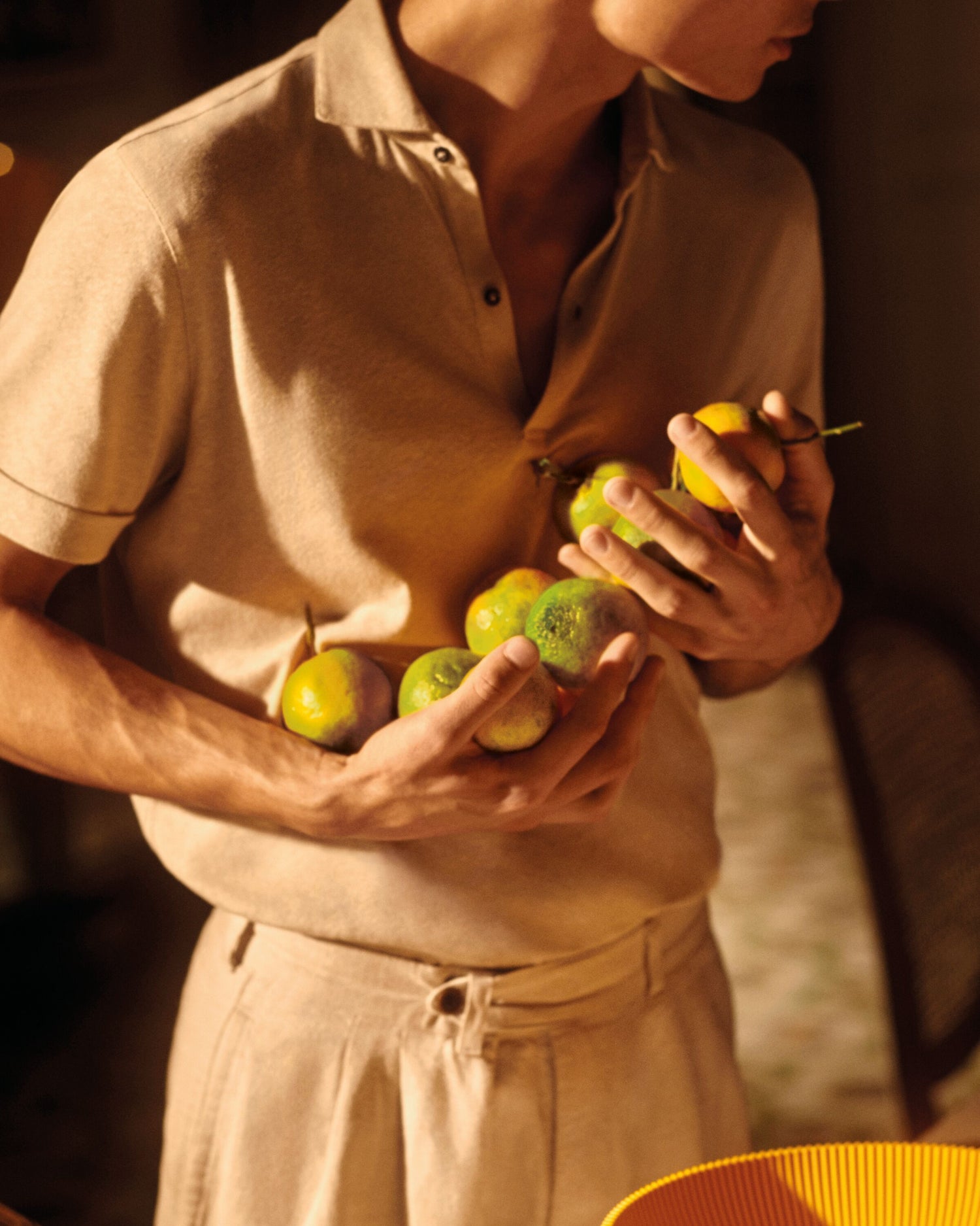 Lifestyle image of Acqua di Parma Mandarino Di Sicilia Eau de Toilette variant: 3.4 oz