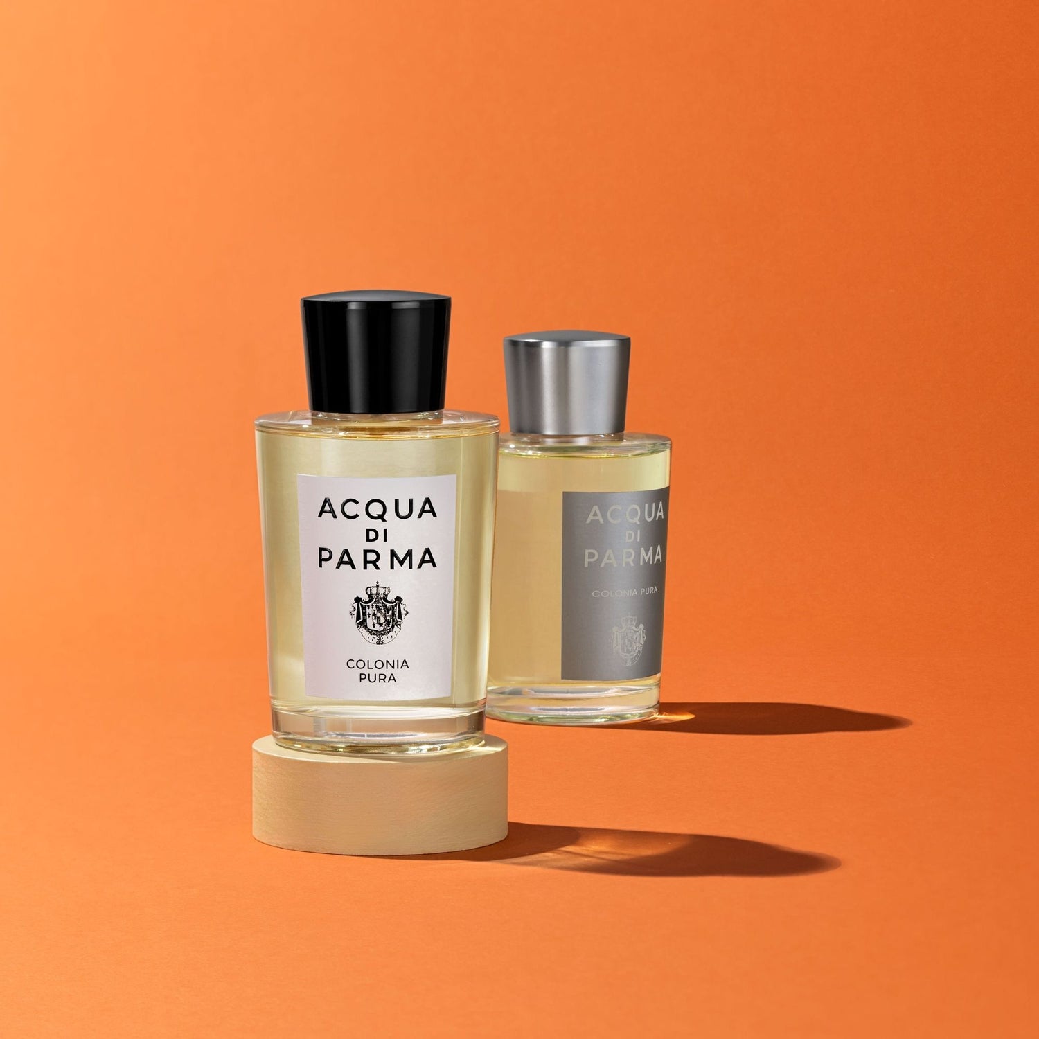 Lifestyle image of Acqua di Parma Colonia Pura Eau de Cologne variant: 3.4 fl oz