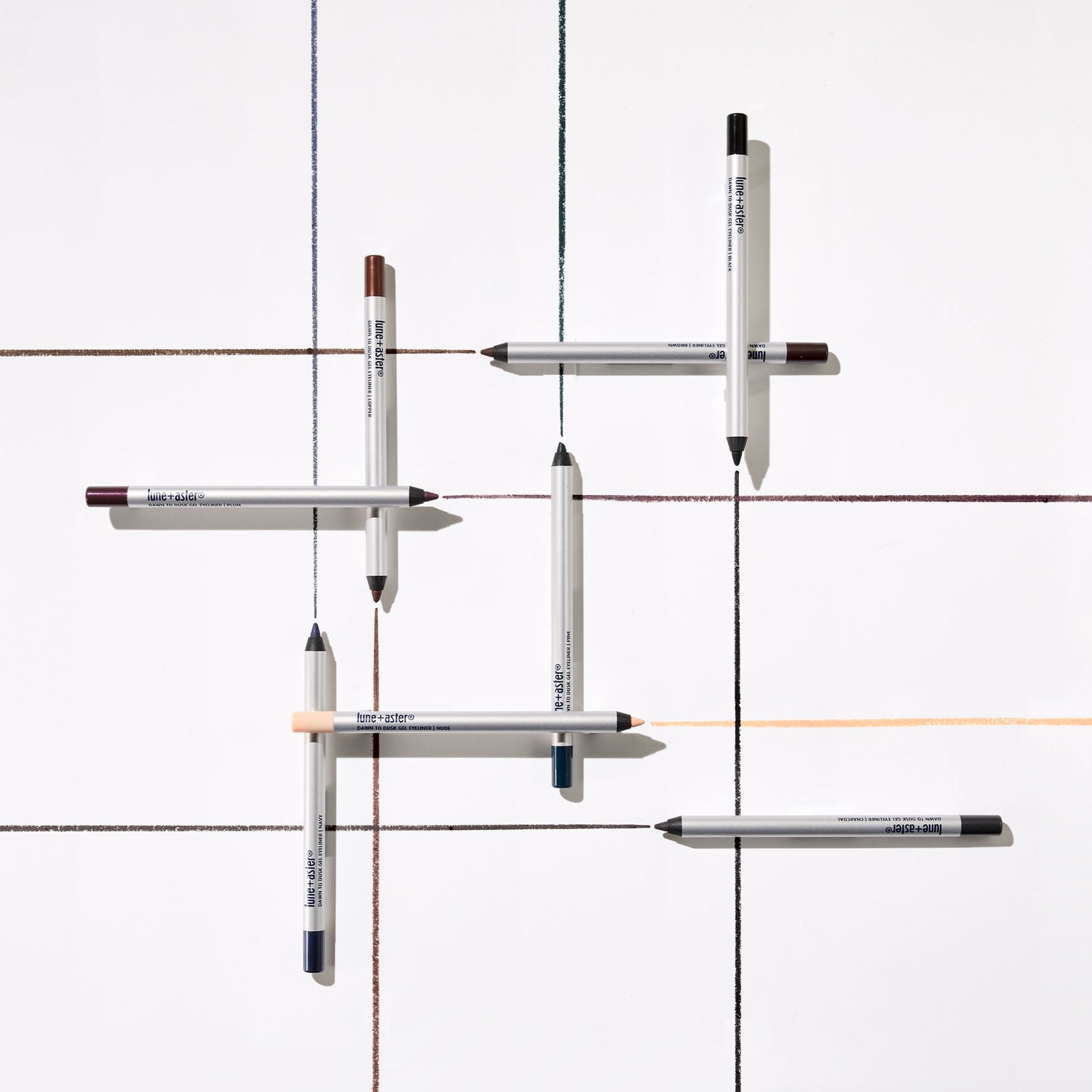 Lifestyle image of Lune+Aster Dawn to Dusk Gel Eyeliner variant: Plum