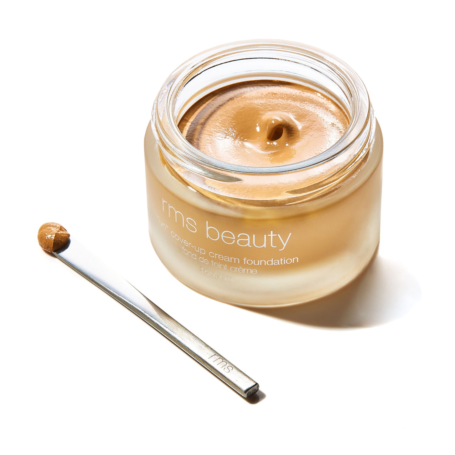 Lifestyle image of RMS Beauty UnCoverup Cream Foundation variant: 000