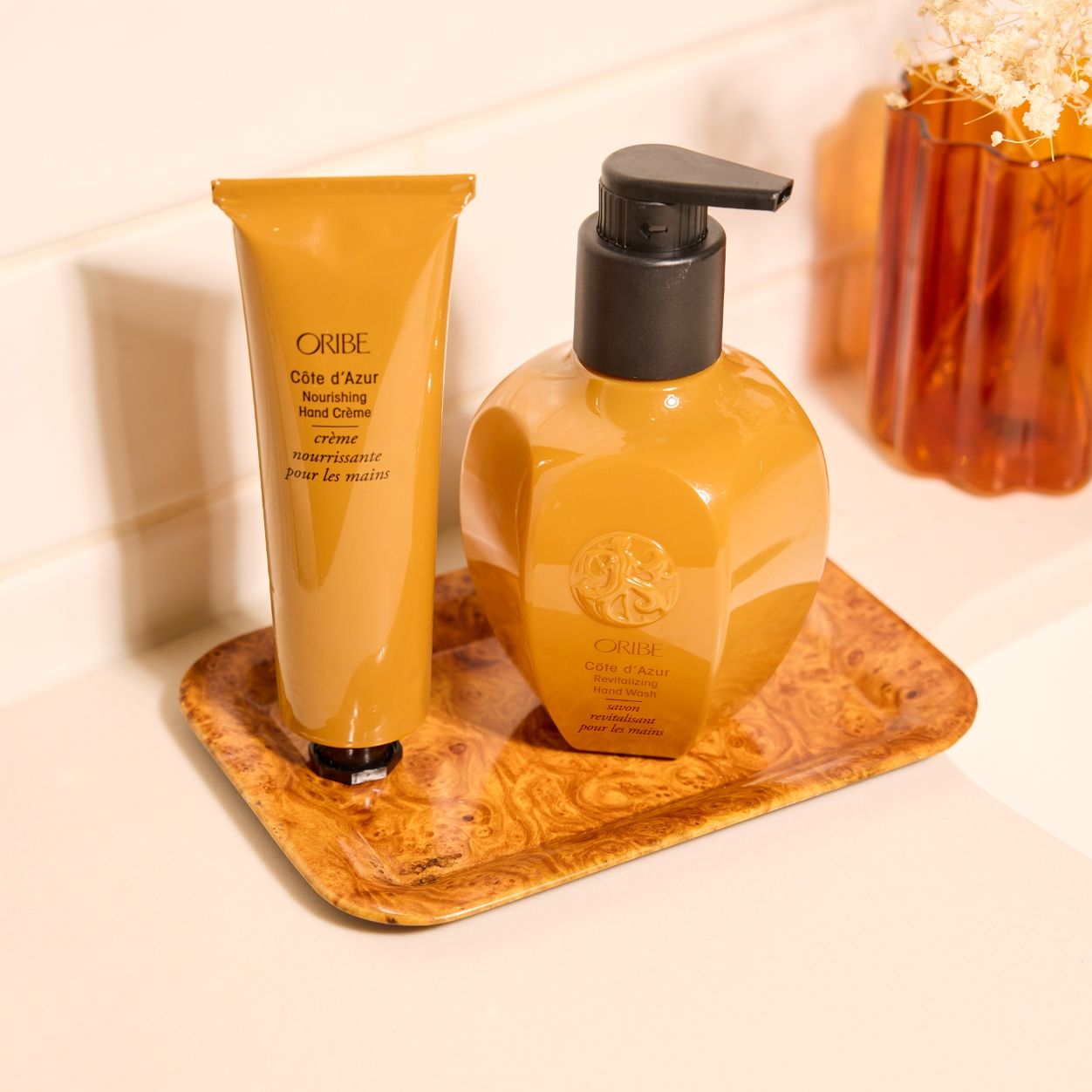 Lifestyle image of Oribe Côte d’Azur Revitalizing Hand Wash variant: 33.8 fl oz (Refill)