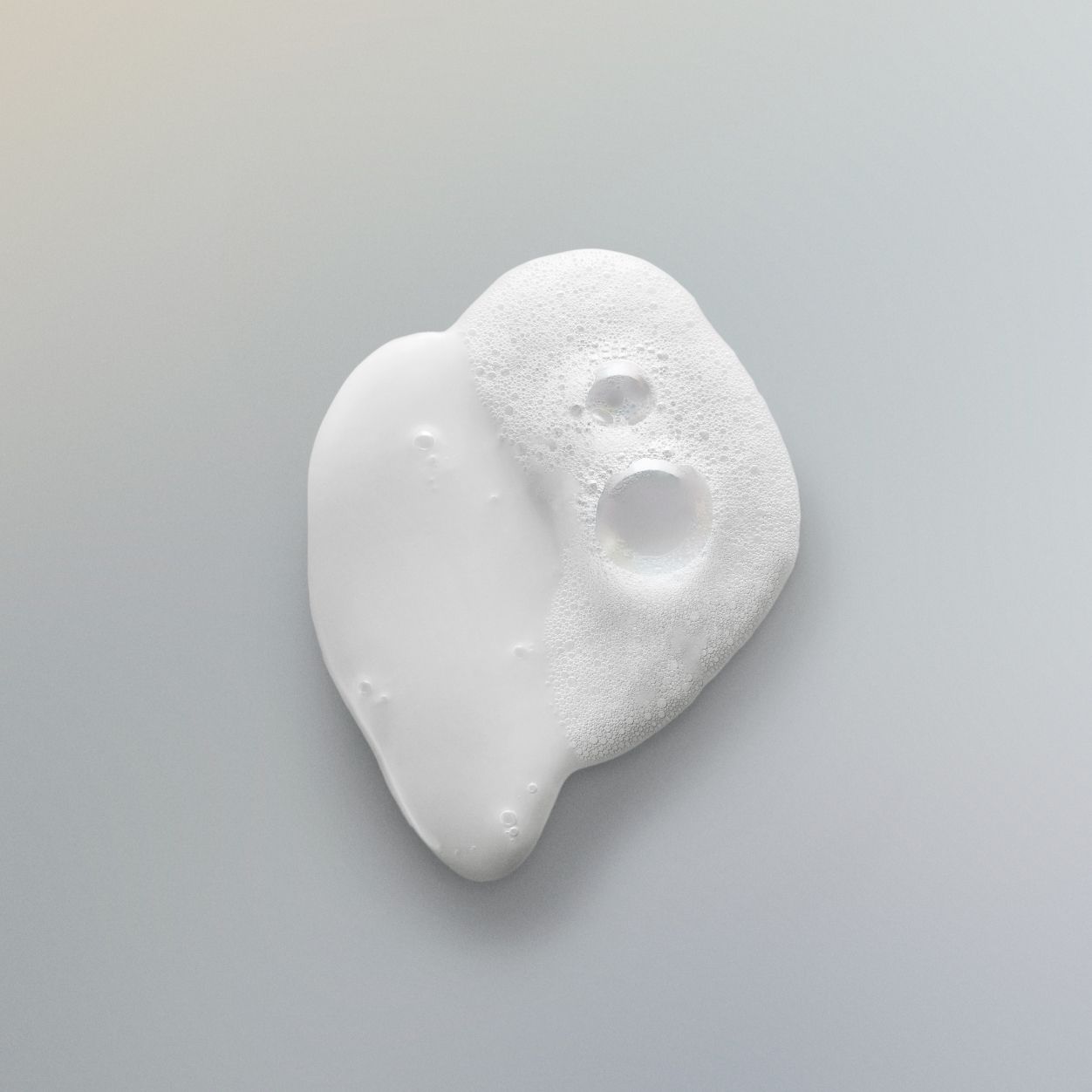 Swatch image of Oribe Supershine Hydrating Shampoo variant: 8.5 fl oz