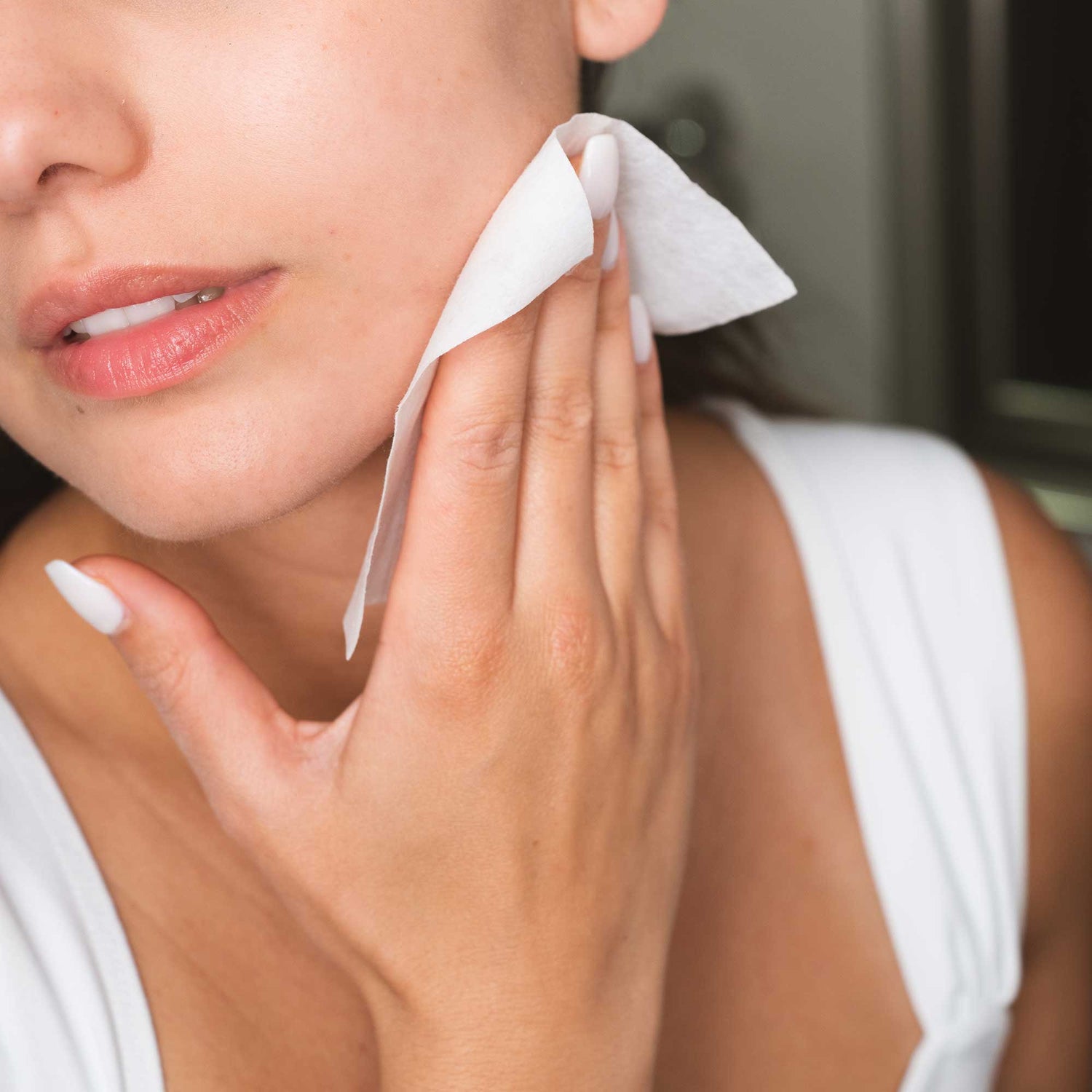 Lifestyle image of BeautyStat Universal Triple Action Daily Peel with Glucosamine and AHAs/BHAs variant: 10 Treatments