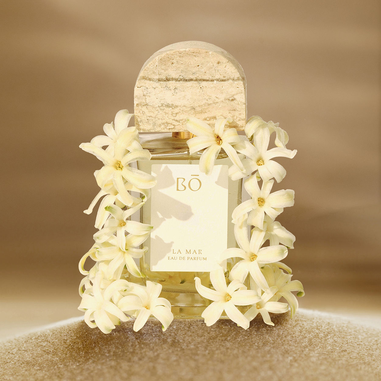 Lifestyle image of Bō La Mar Parfum variant: 2.5 fl oz