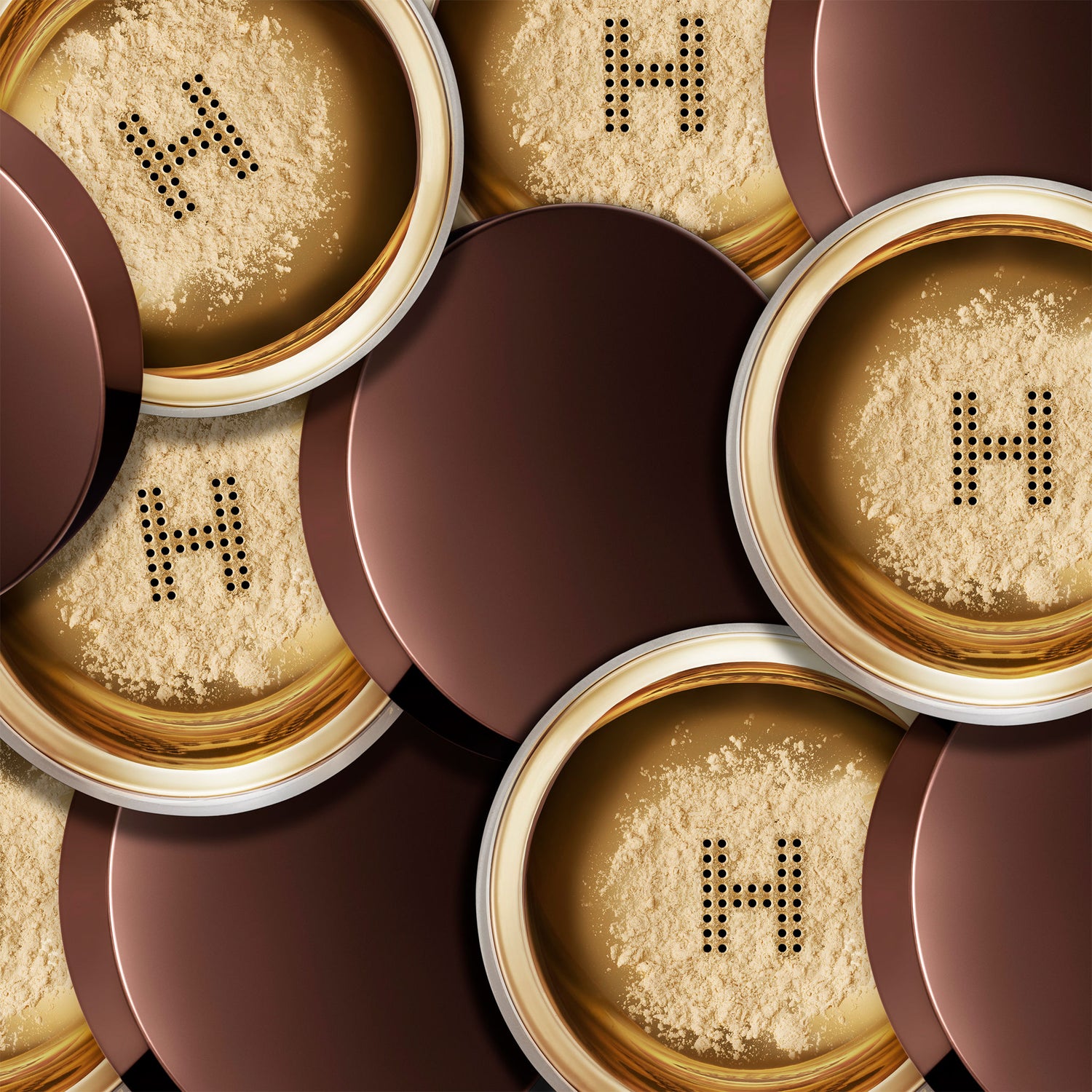 Lifestyle image of Hourglass Veil Translucent Setting Powder