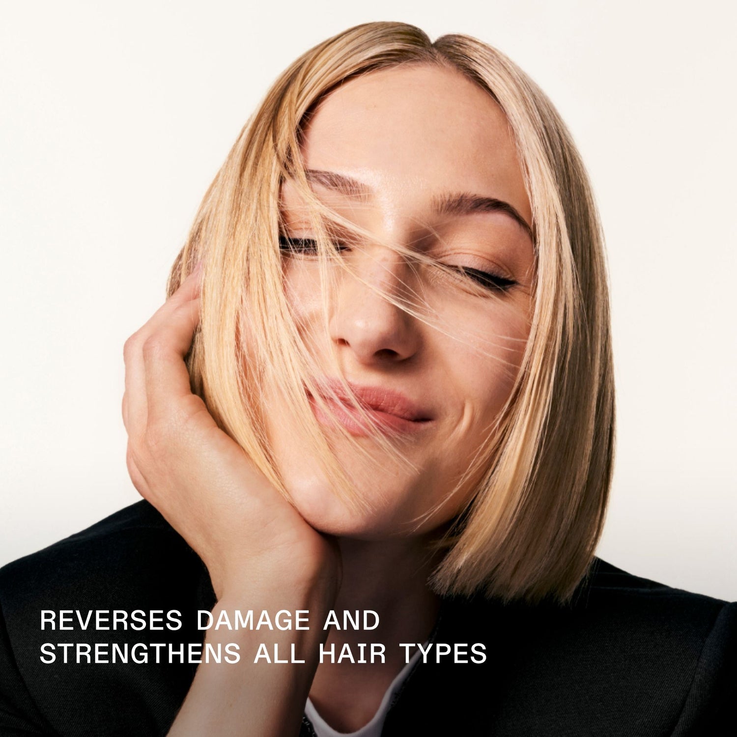 Model image of Olaplex No.3 Hair Perfector