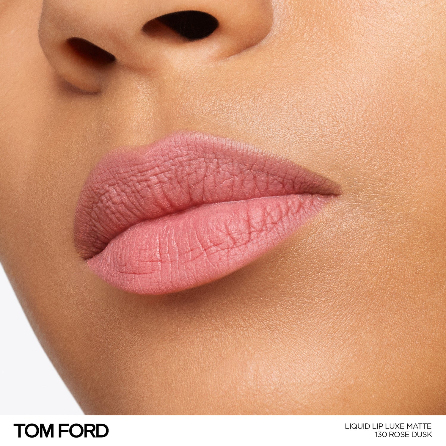 Tom Ford Liquid Lip Luxe Matte Color/Shade variant: Rose Dusk model image 2 .