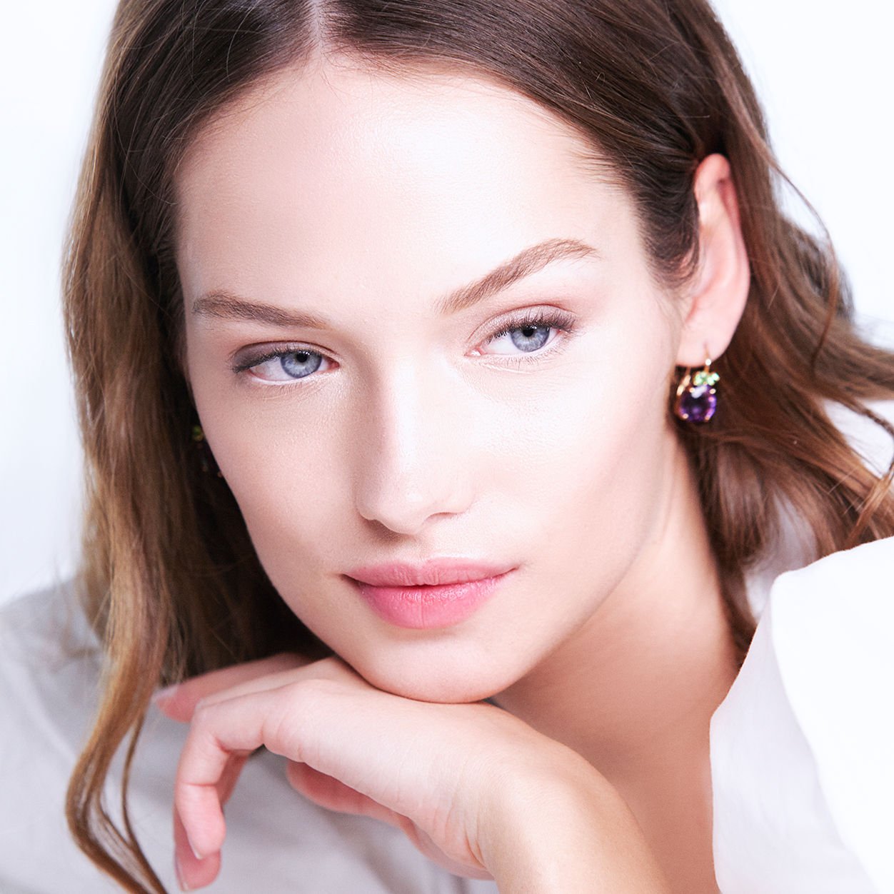 Model image of Sisley-Paris Phyto-Blanc Le Cushion Foundation variant: 00C Swan