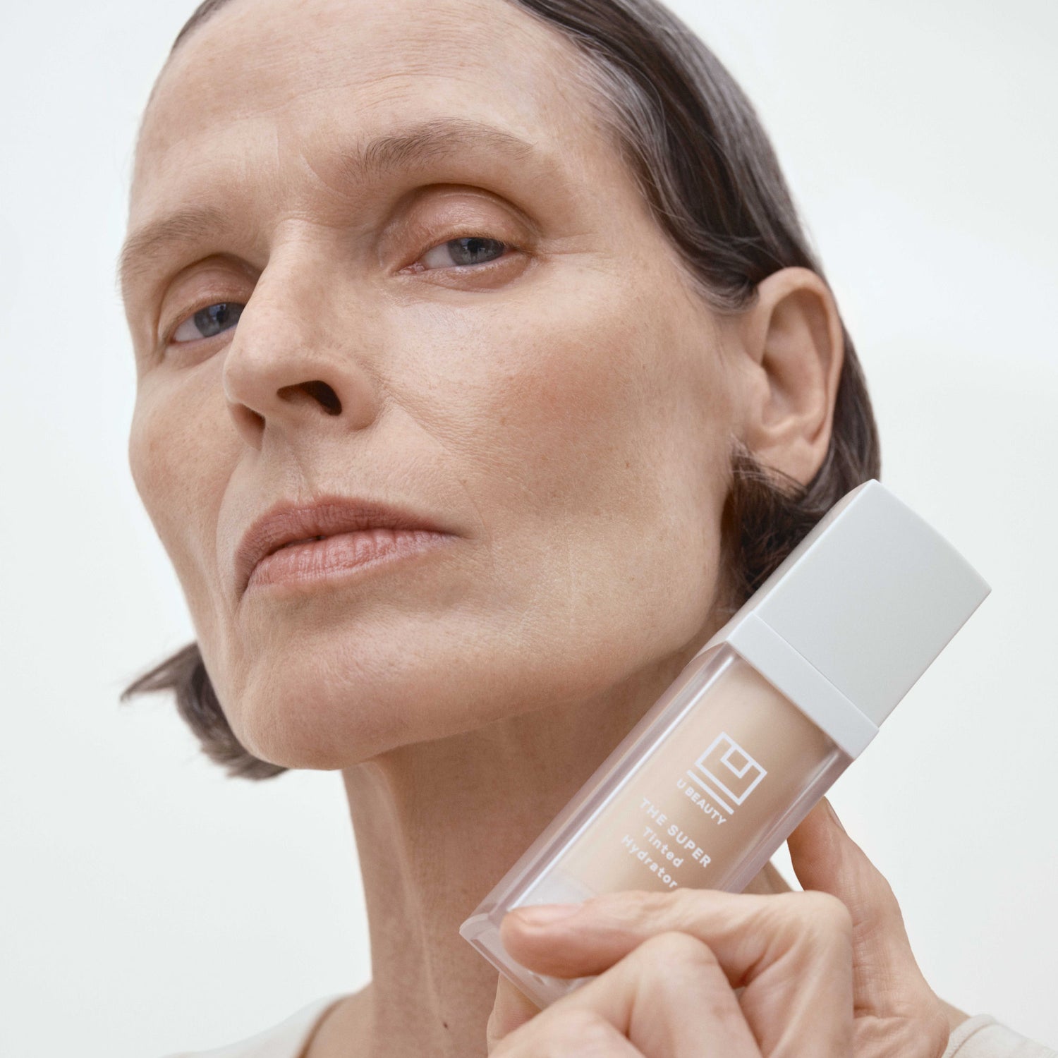 Model image of U Beauty Super Tinted Hydrator variant: 01
