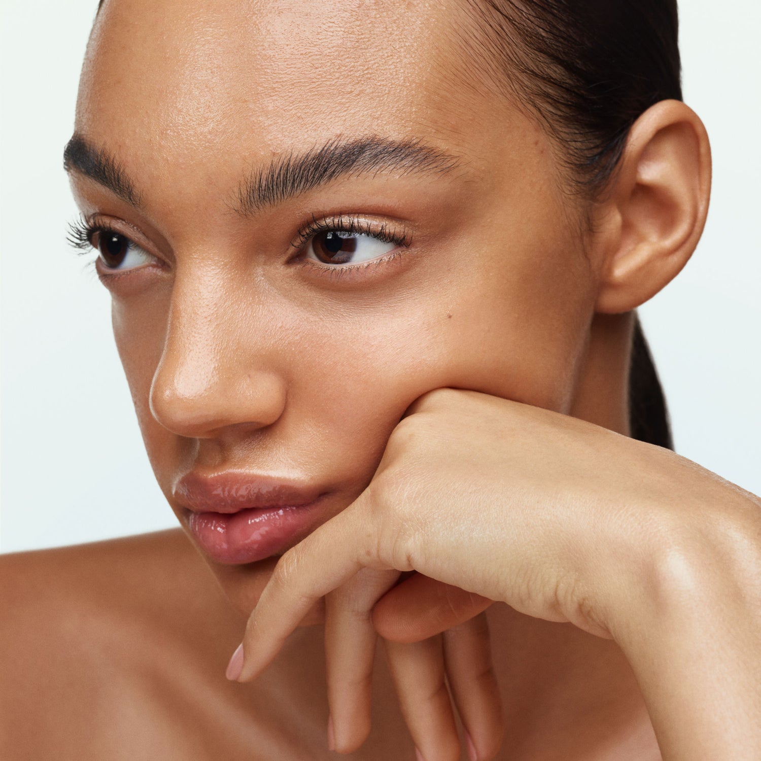 Model image of U Beauty Super Tinted Hydrator variant: 08