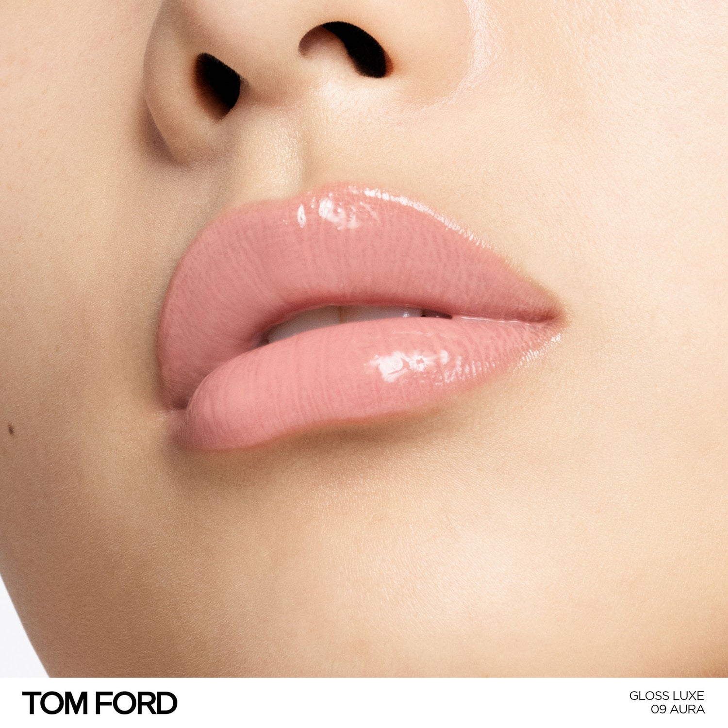 Model image of Tom Ford Gloss Luxe Lip with Hydrating Jojoba Oil variant: 09 Aura