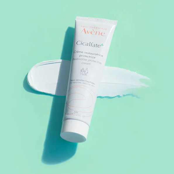 Lifestyle image of Avène Cicalfate+ Restorative Protective Cream variant: 1.3 oz
