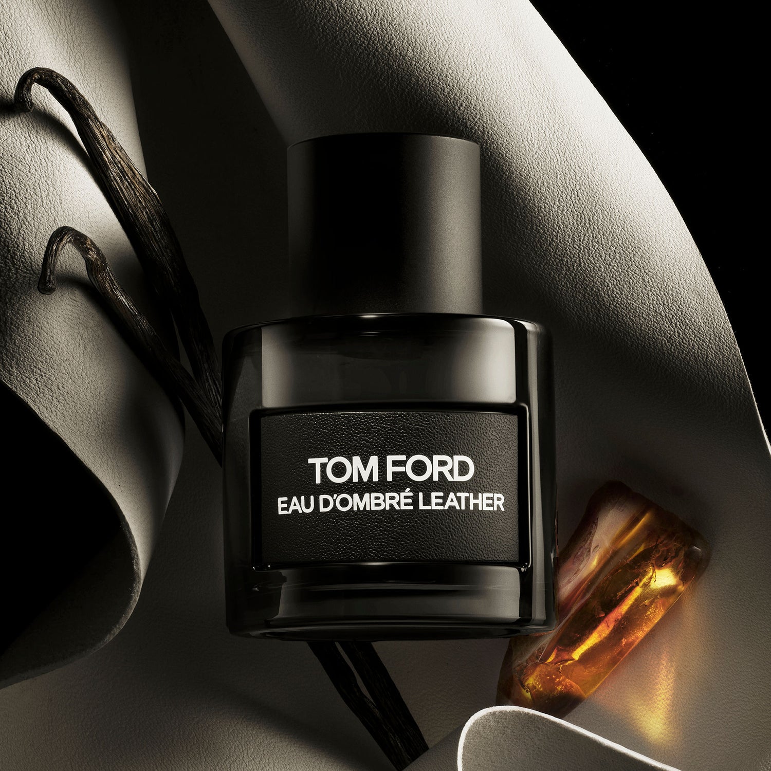 Model image of Tom Ford Eau d'Ombre Leather variant: 1.7 fl oz