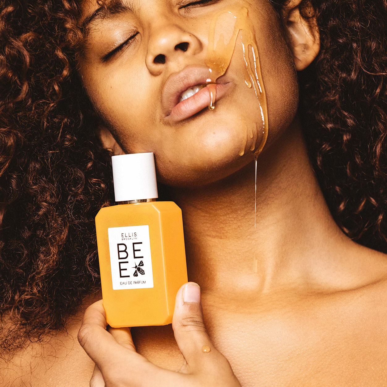 Model image of Ellis Brooklyn Bee Eau de Parfum variant: 1.7 fl oz