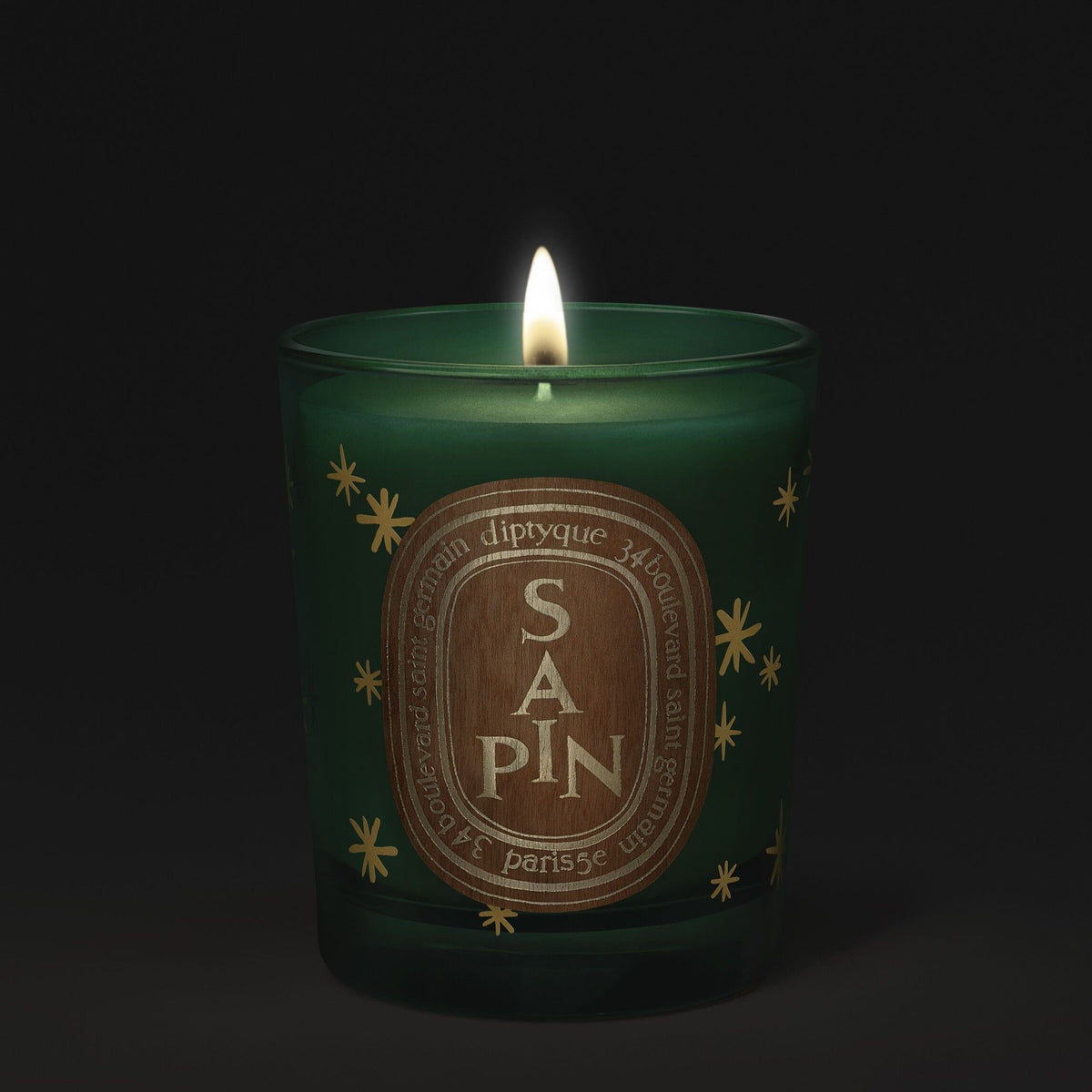 Lifestyle image of variant: 2.5 oz (Small)
