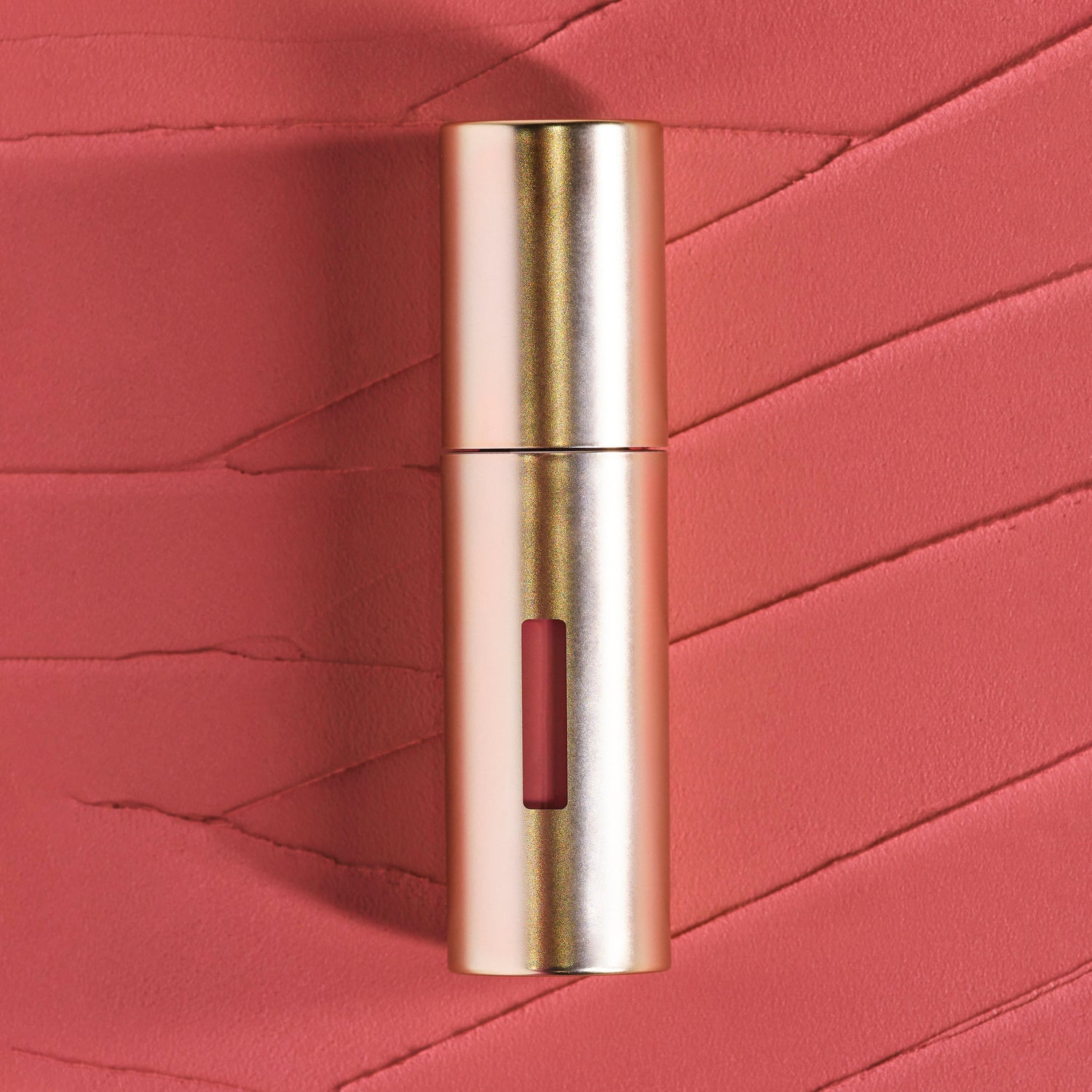 Lifestyle image of Sisley Paris 2 Rosy variant: 2 Rosy