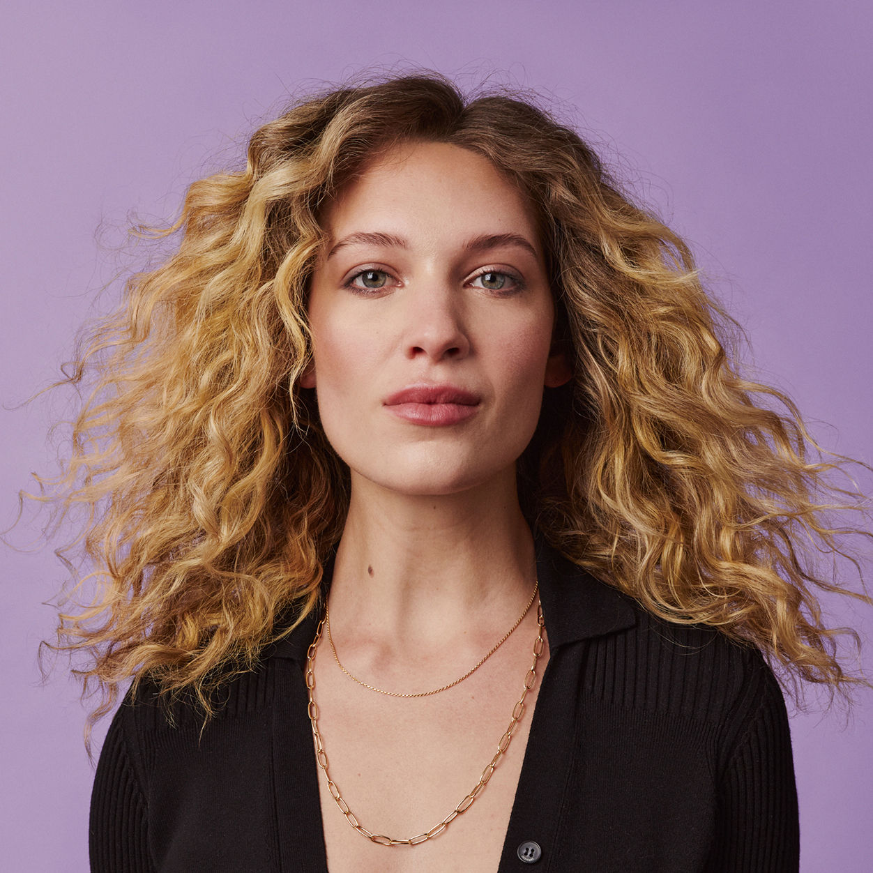 Model image of Bumble and Bumble Curl Light Defining Cream variant: 2 oz