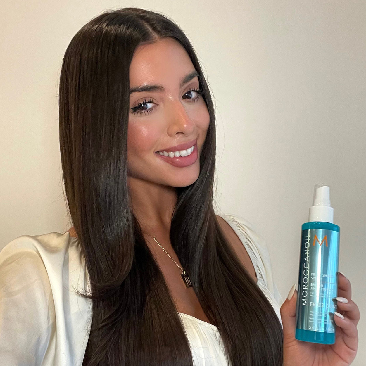 Model image of Moroccanoil Frizz Shield Spray variant: 5.4 fl oz