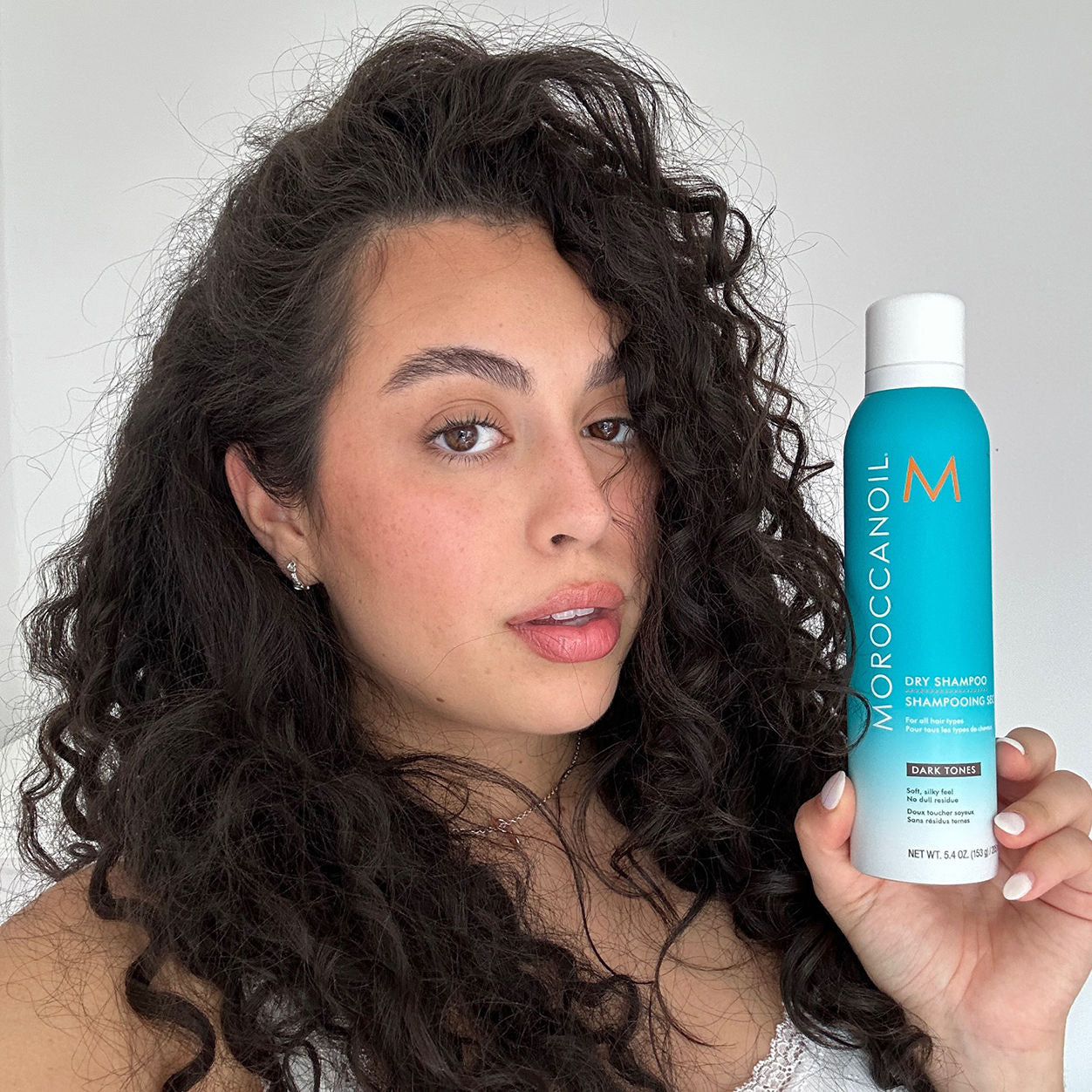 Model image of Moroccanoil Dry Shampoo Dark Tones variant: 5.4 oz