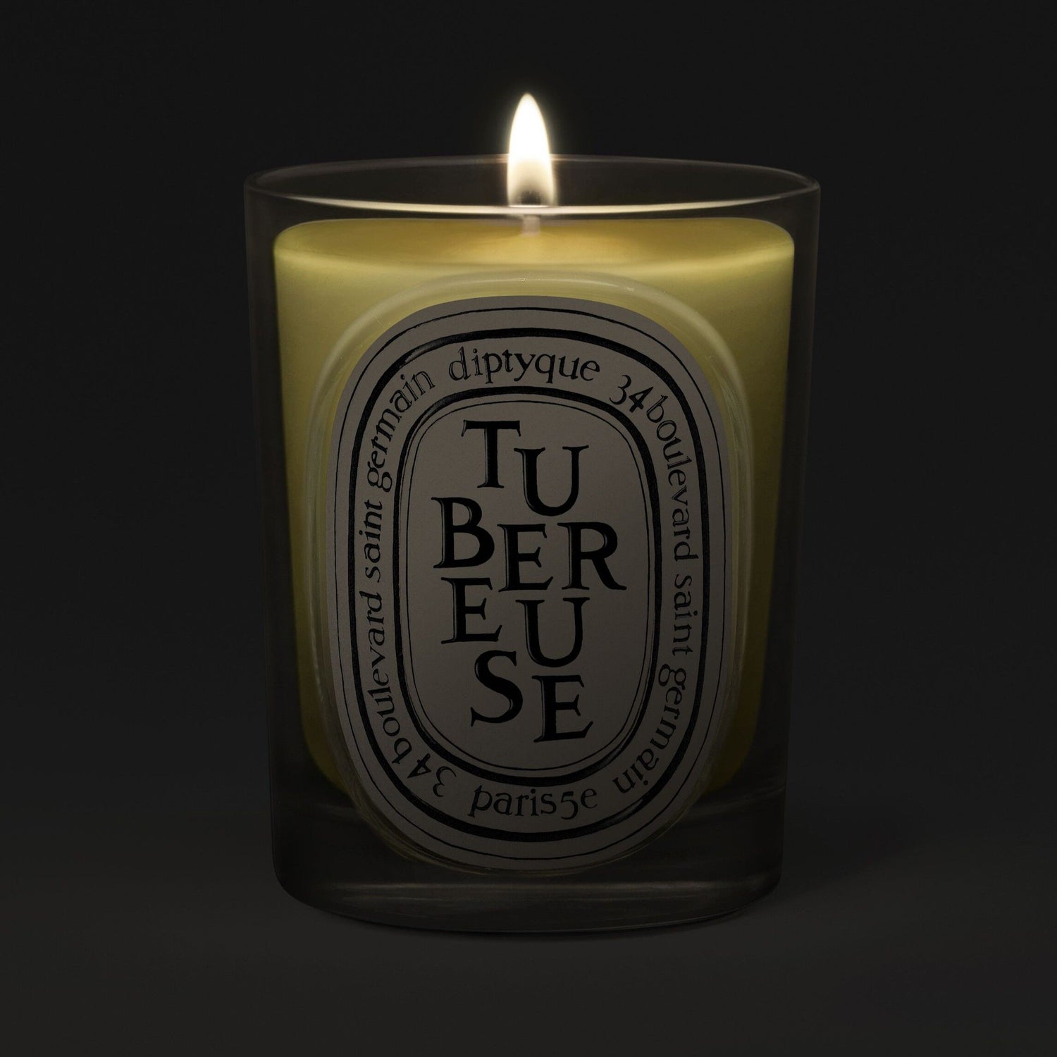 Lifestyle image of variant: 6.7 oz (Classic)