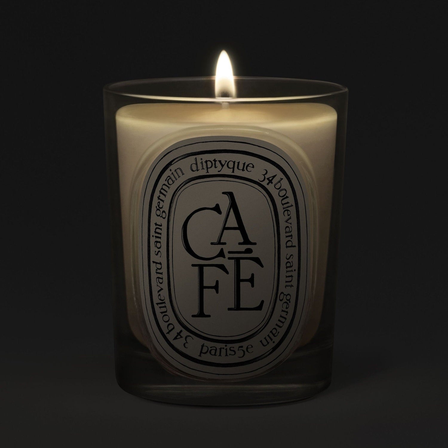 Lifestyle image of variant: 6.7 oz (Classic)