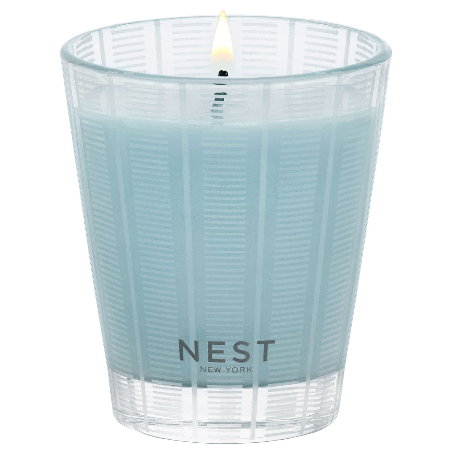 Image of an open Nest Driftwood & Chamomile Candle variant: 8.1 oz (Classic)