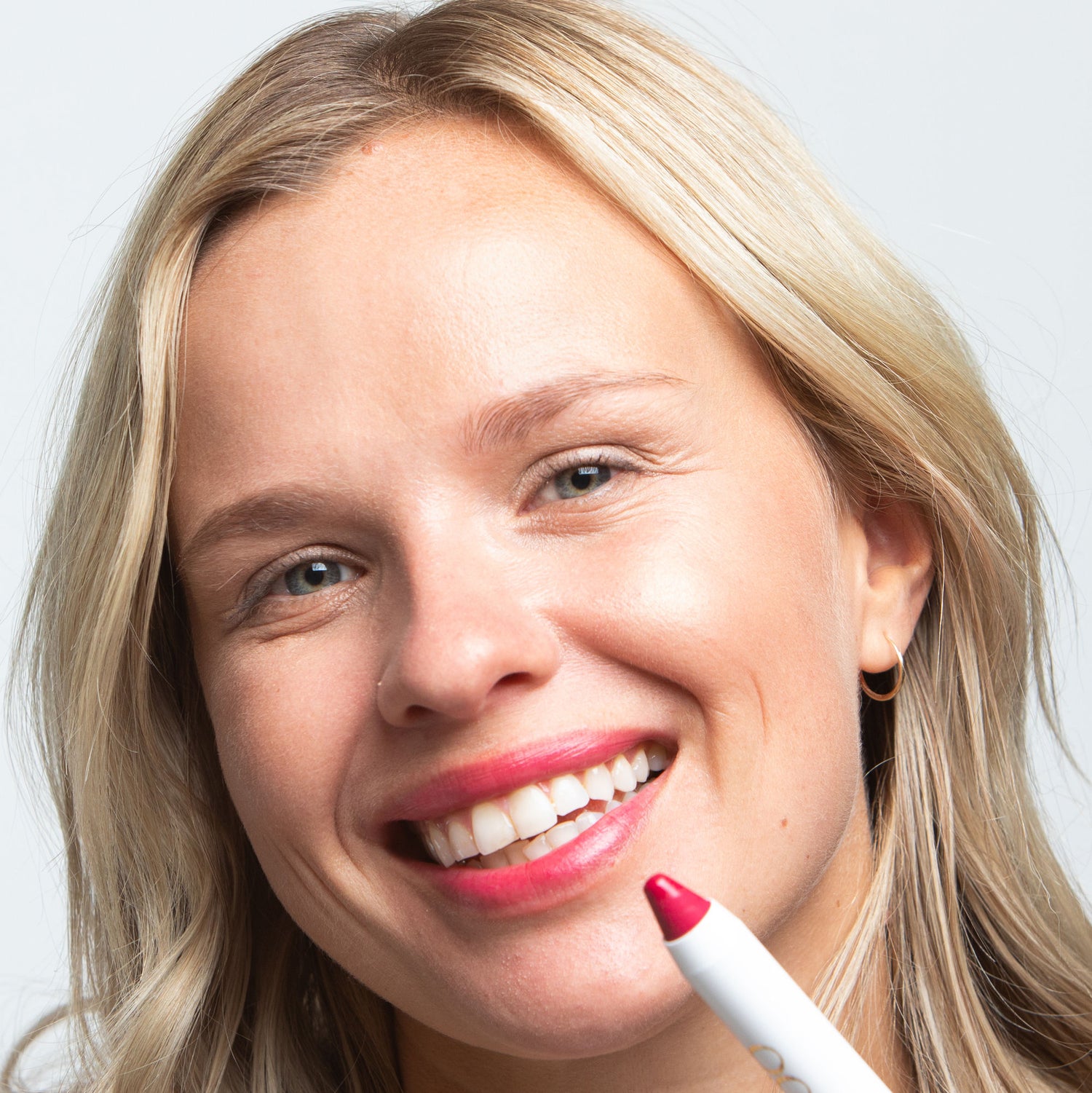 Model image of Ogee Tinted Sculpted Lip Oil variant: Azalea