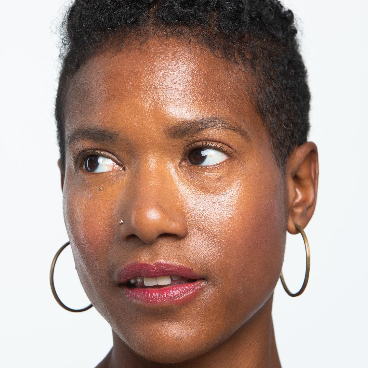 Model image of Ogee Tinted Sculpted Lip Oil variant: Azalea