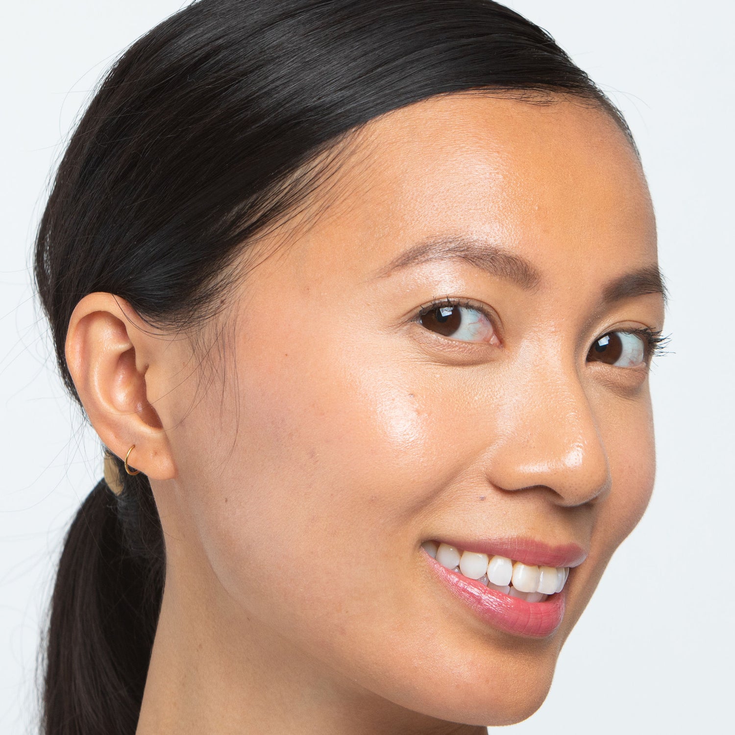 Model image of Ogee Tinted Sculpted Lip Oil variant: Begonia